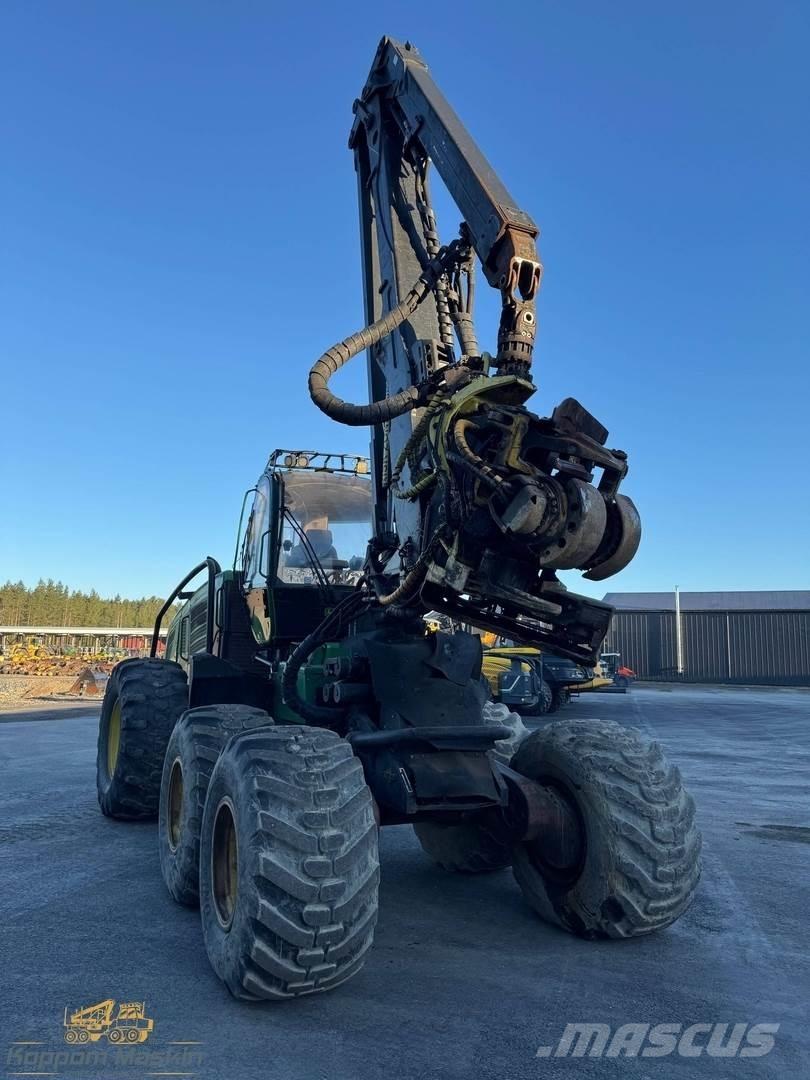 John Deere 1470E Harvesterid