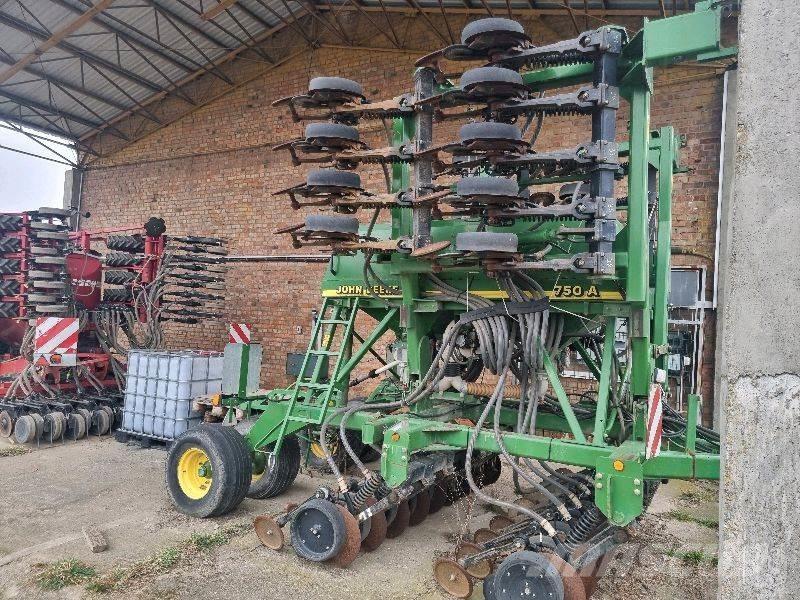 John Deere 750 A Külvikud