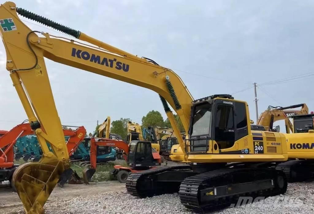 Komatsu PC 240 Roomikekskavaatorid