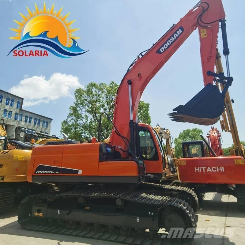 Doosan DX 225 LC Roomikekskavaatorid