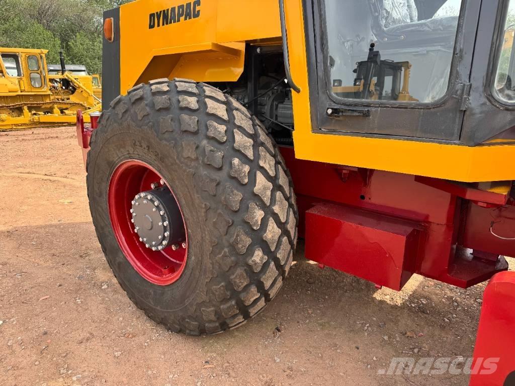 Dynapac CA 30 D Ühe trumliga rullid