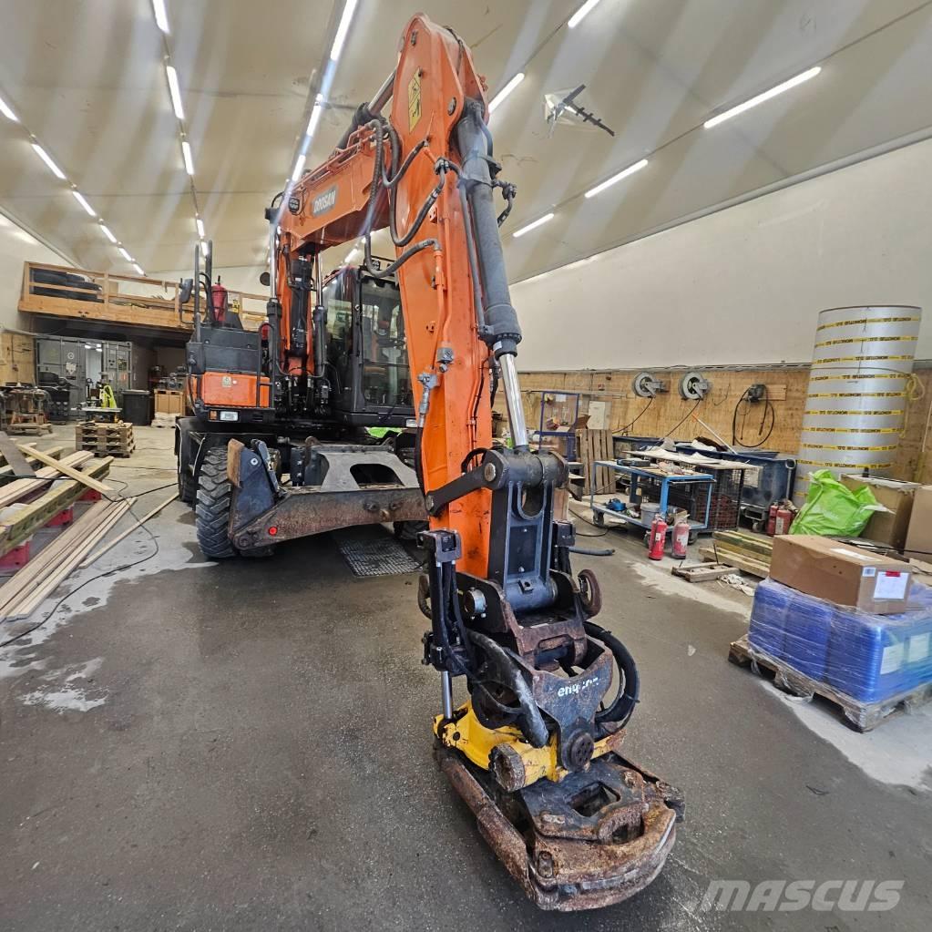 Doosan DX 170 W Ratasekskavaatorid