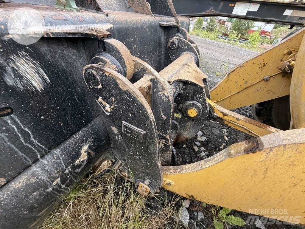 CAT 972 M Rataslaadurid