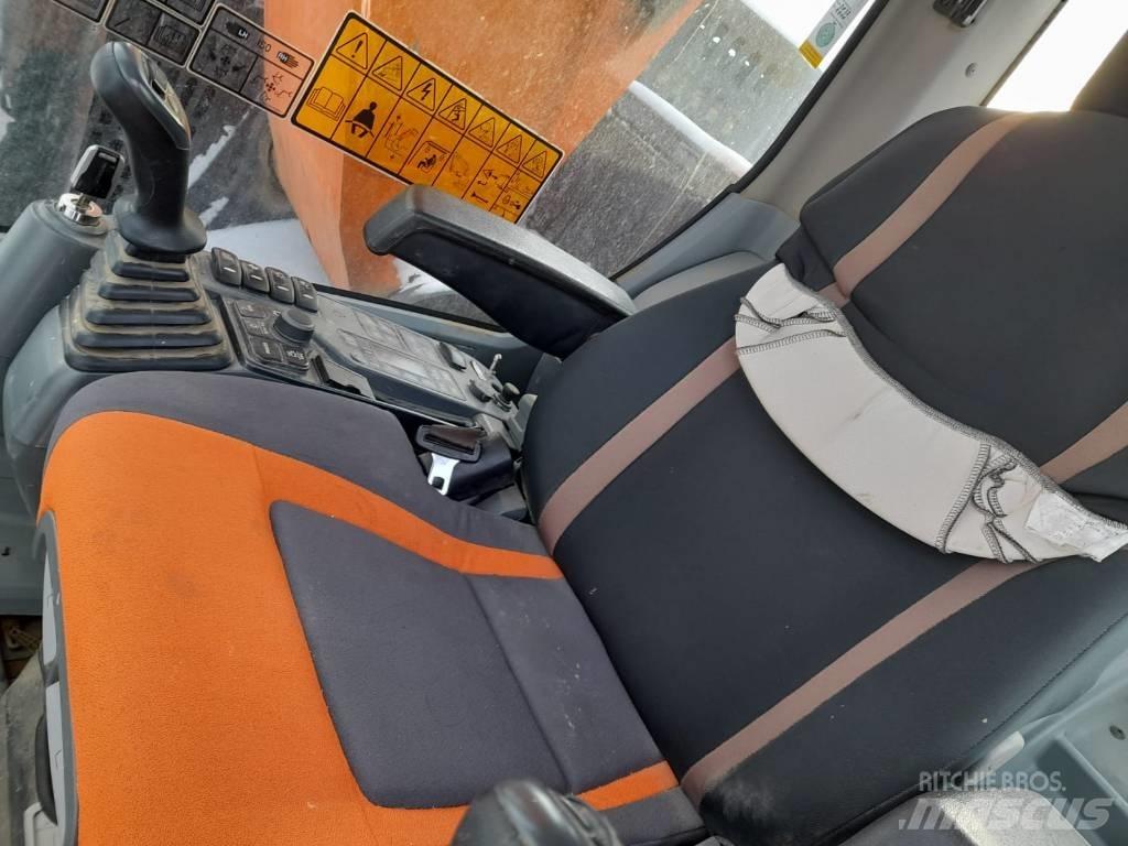 Develon DX 235 LCR-5 Roomikekskavaatorid