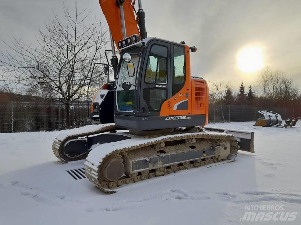 Develon DX 235 LCR-5 Roomikekskavaatorid