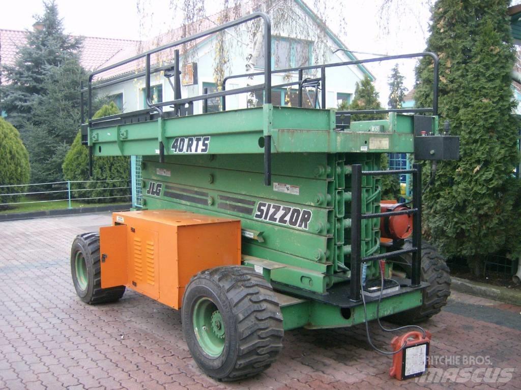 JLG 40RTS    V-1562 Vertikaalsed mast tõstukid