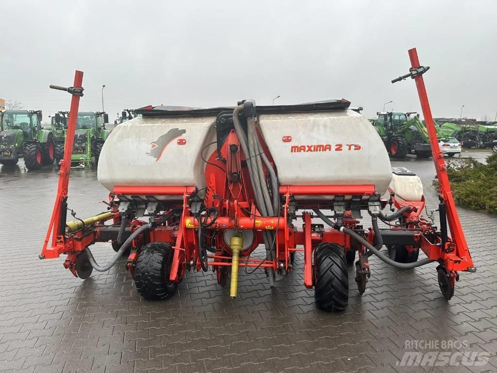 Kuhn Maxima 2 TS Täppiskülvikud