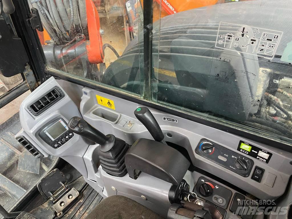 Kubota KX 080-4 Väikeekskavaatorid 7t-12t