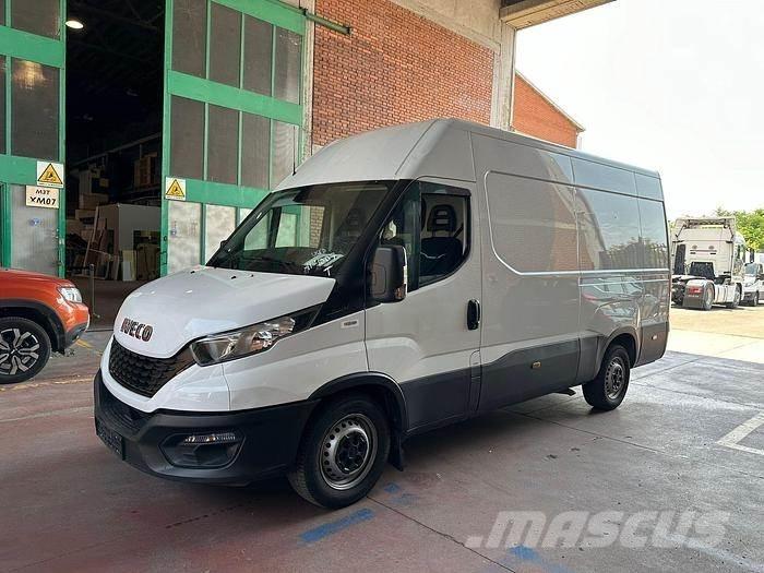 Iveco 35S16 Kaubikud