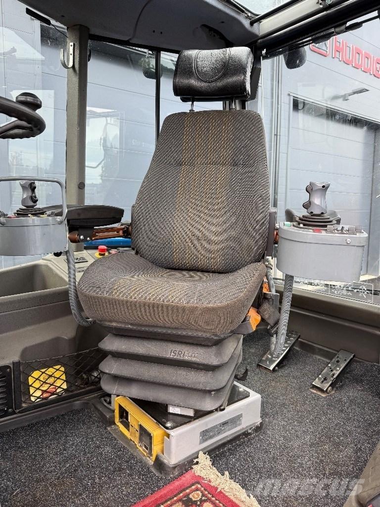 Huddig 1260 B Ekskavaatorlaadurid