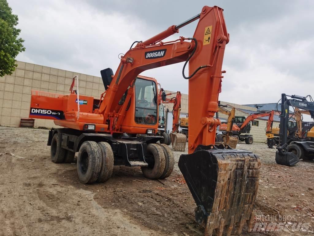 Doosan DH 150 W-7 Ratasekskavaatorid