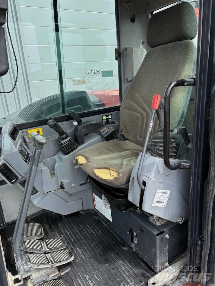 Kubota KX 080-4 Väikeekskavaatorid 7t-12t