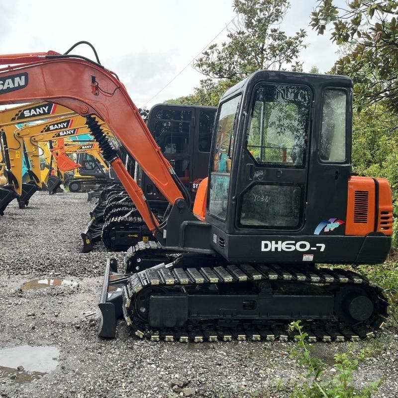 Doosan DH 60 Miniekskavaatorid < 7 t