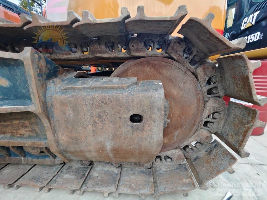 Komatsu PC 460-8 Roomikekskavaatorid