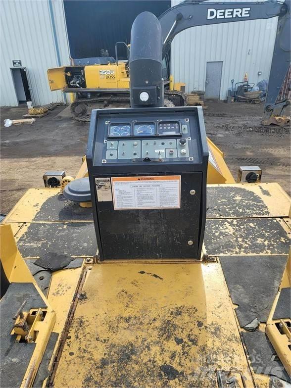 CAT AP-655C Asfaldilaoturid