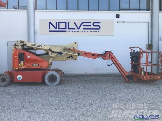 JLG E400AJPn Iseliikuvad poomtõstukid