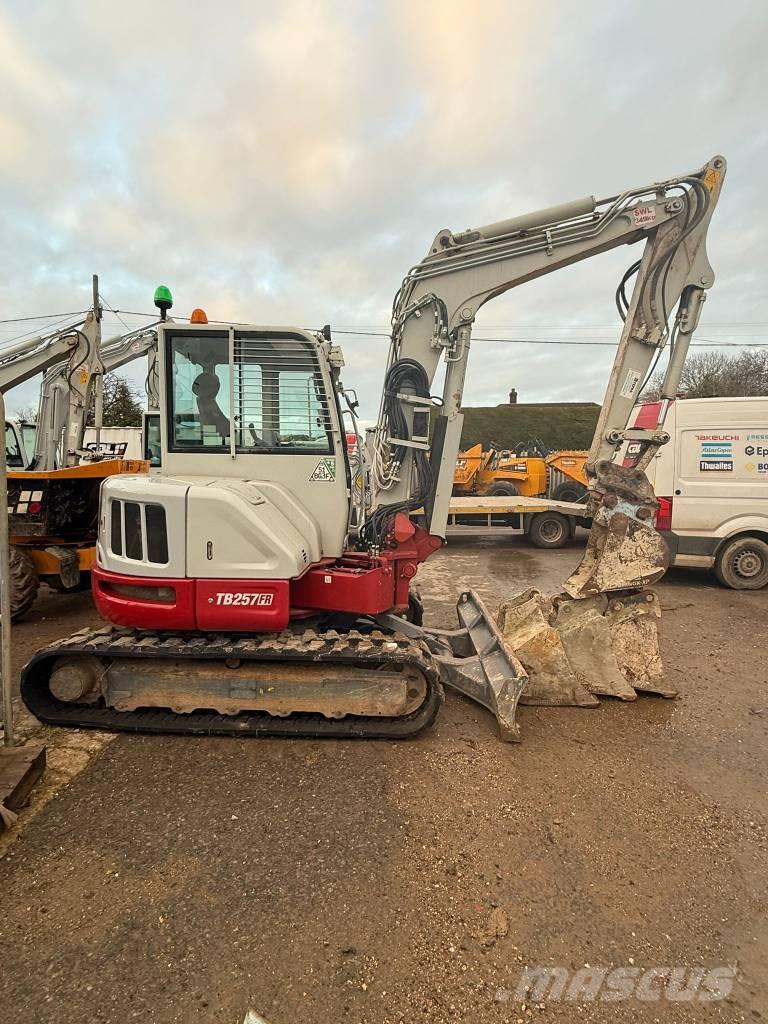 Takeuchi TB 257 FR Miniekskavaatorid < 7 t