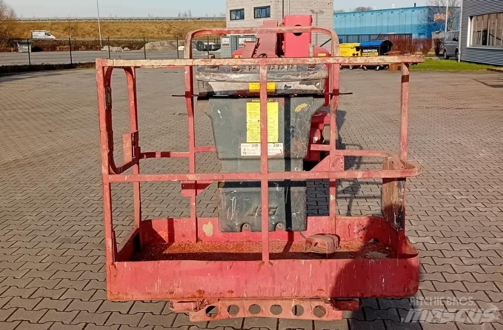 JLG E 400 AJPN Iseliikuvad poomtõstukid