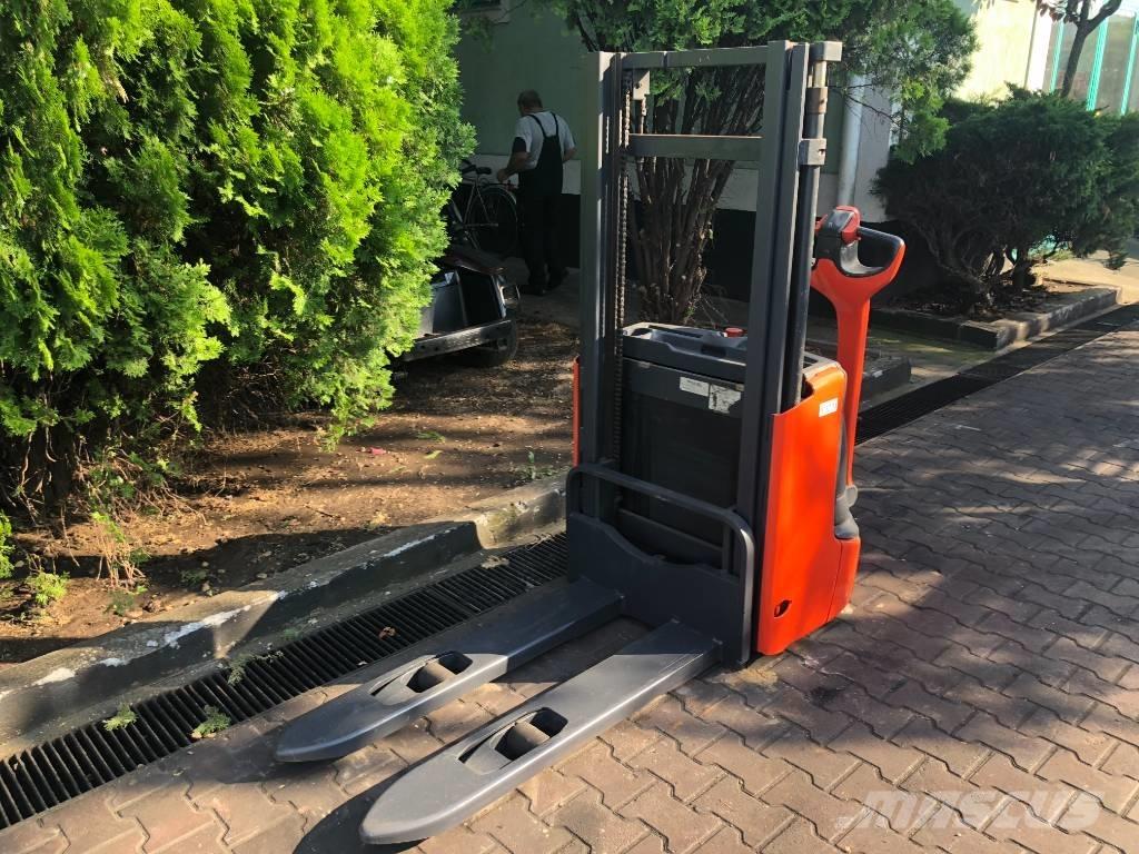 Linde L 10 B V-3234 Järelkäidavad virnastajad