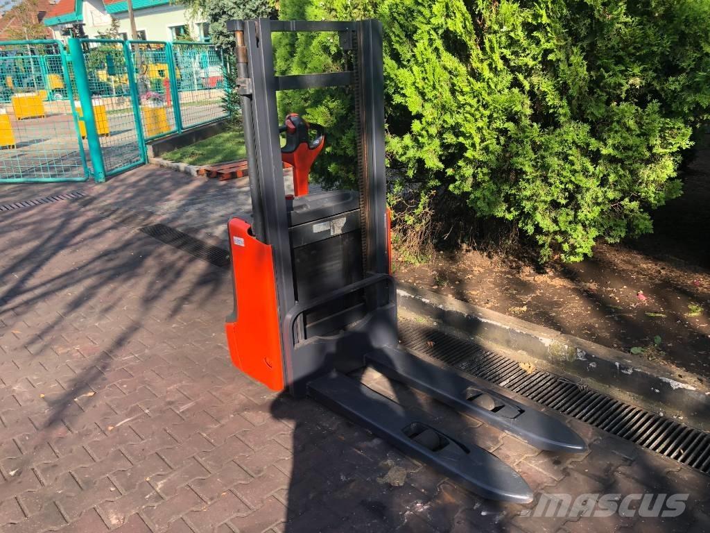 Linde L 10 B V-3234 Järelkäidavad virnastajad