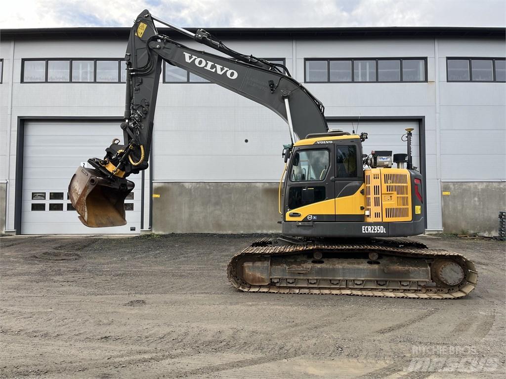Volvo ECR 235 DL Roomikekskavaatorid