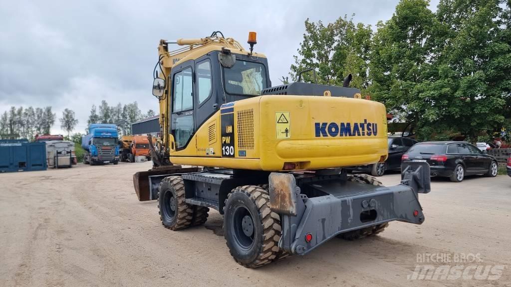 Komatsu PW 130-7K Ratasekskavaatorid