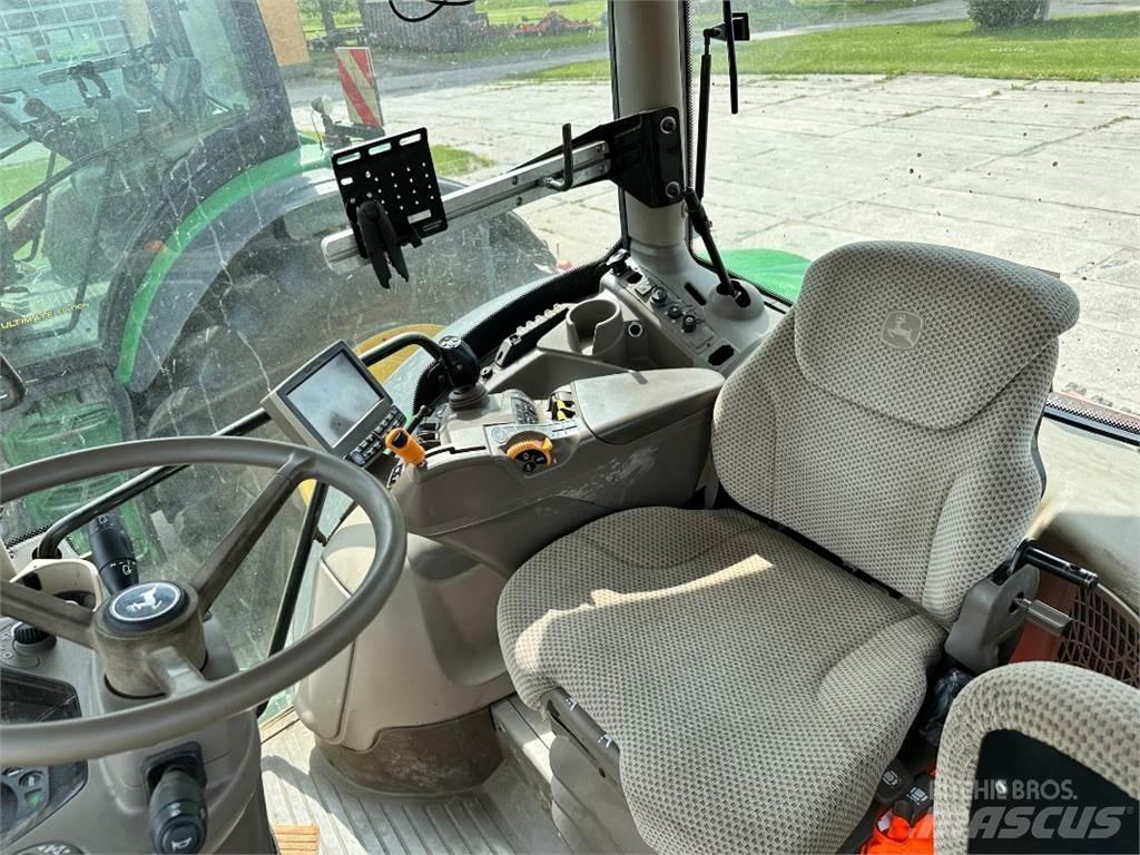 John Deere 6215R Traktorid