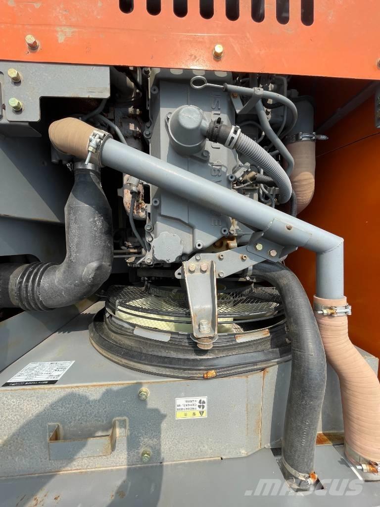 Hitachi Zaxis 200 LC Roomikekskavaatorid