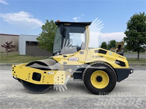 Bomag BW177D-5 Ühe trumliga rullid