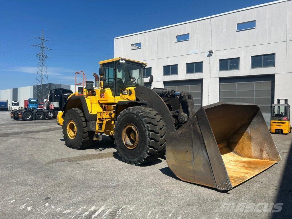 Volvo L250G Rataslaadurid