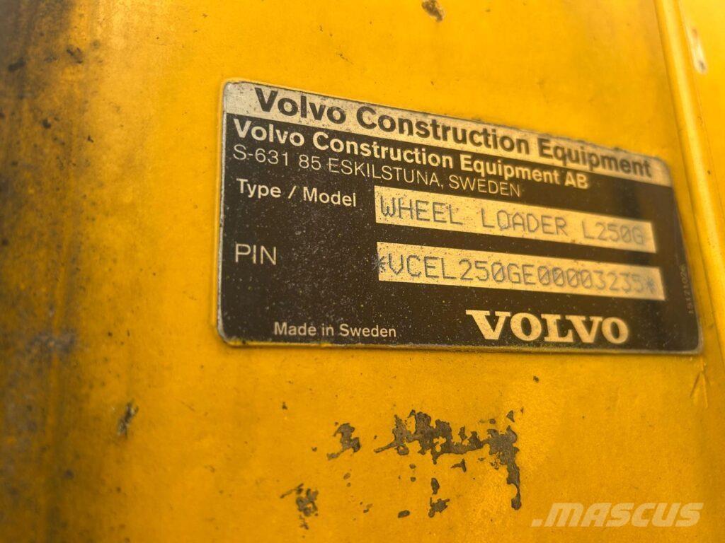 Volvo L250G Rataslaadurid