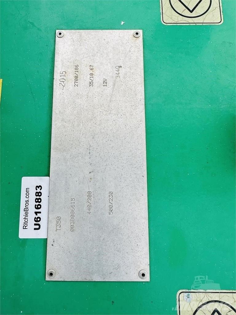 JLG T 350 Järelveetavad korvtõstukid