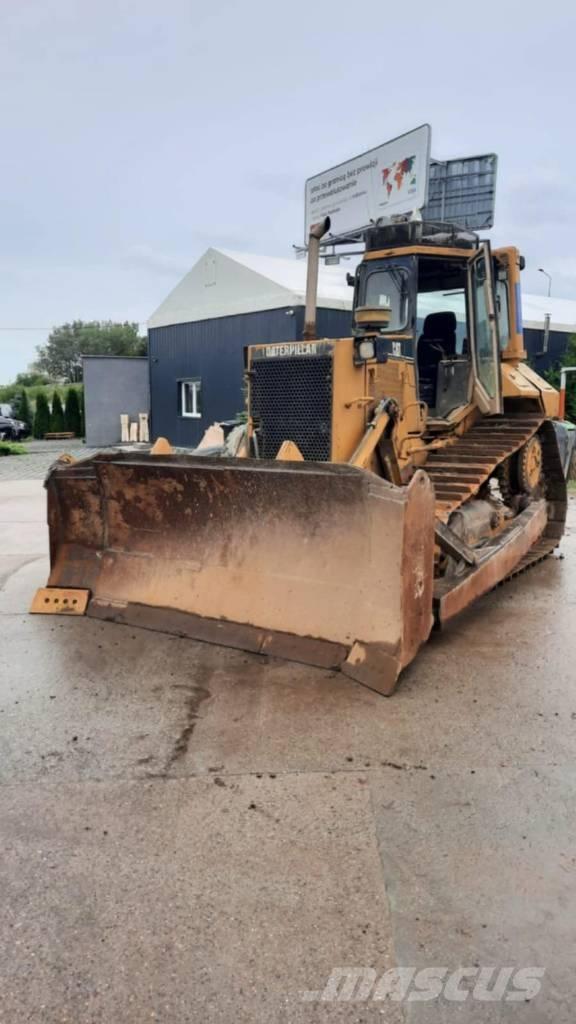 CAT D 6 M XL Buldooserid