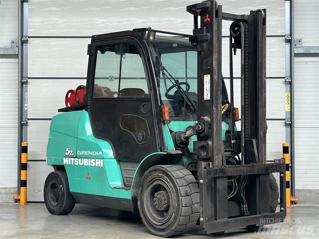 Mitsubishi FG 55 N Gaasitõstukid