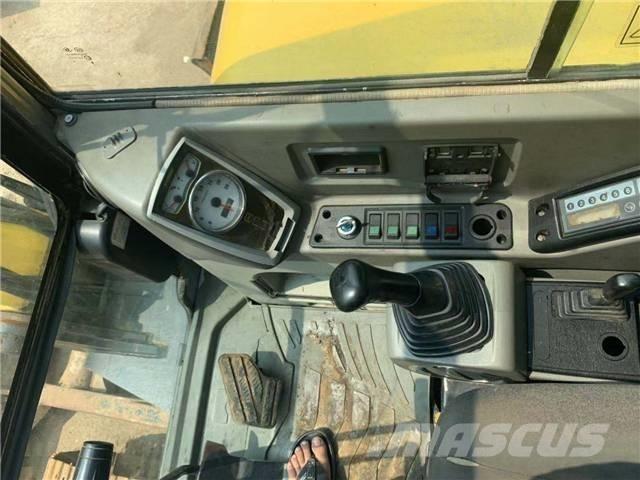 Hyundai R80-7 Roomikekskavaatorid