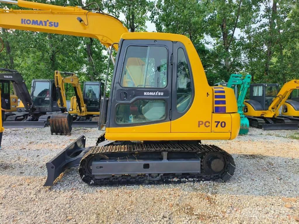 Komatsu PC 70-7 Roomikekskavaatorid