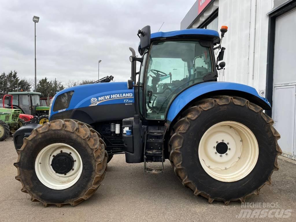 New Holland T 7.210 Traktorid