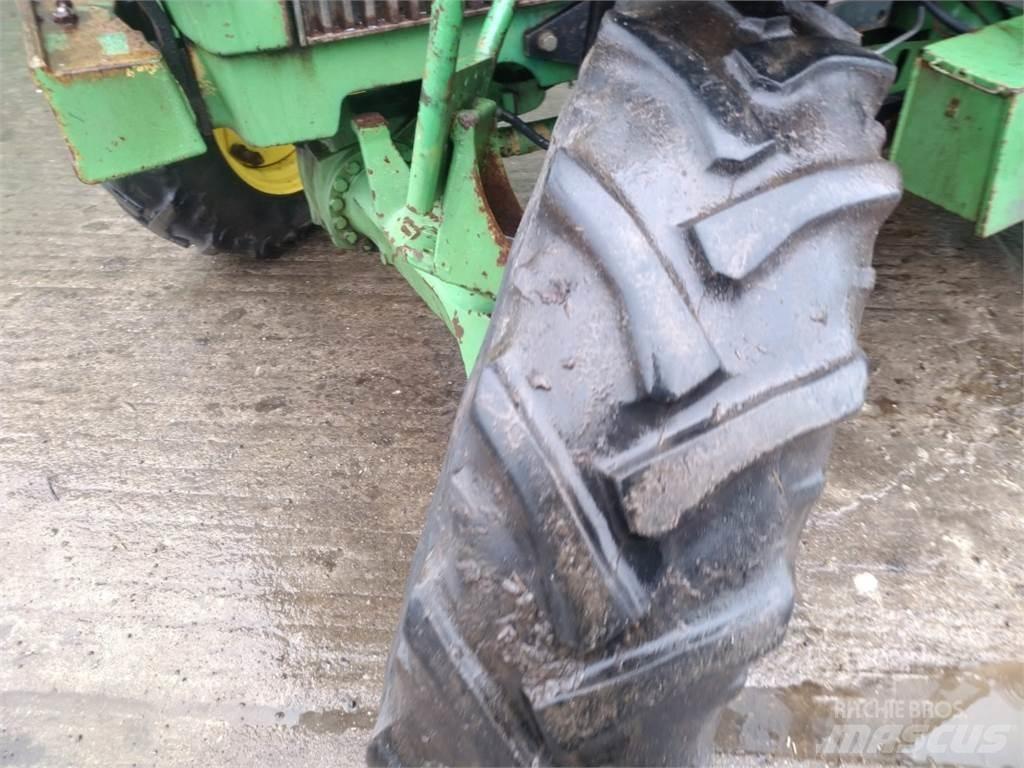 John Deere 1850 Traktorid