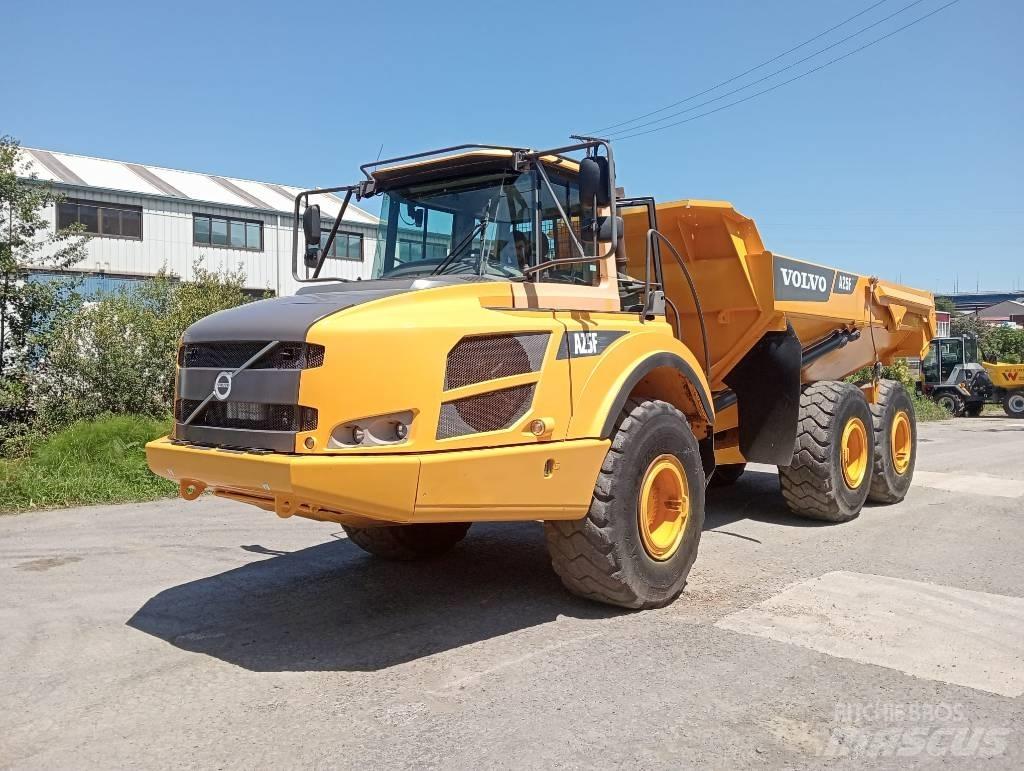 Volvo A 25 F Liigendraamiga pinnaseveokid