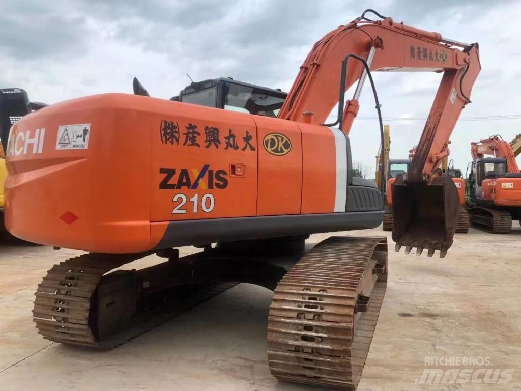 Hitachi ZX 210 Roomikekskavaatorid