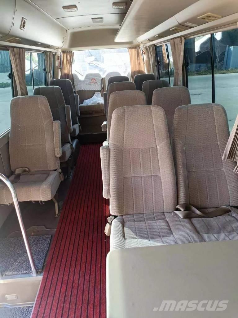 Toyota Coaster Bus Väikebussid