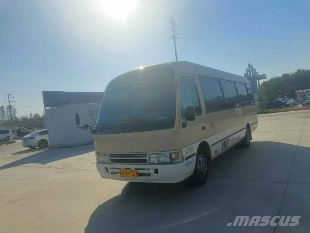 Toyota Coaster Bus Väikebussid