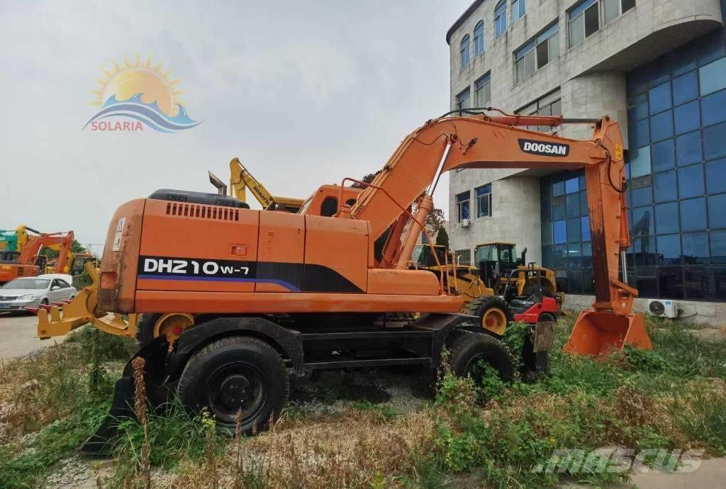 Doosan DH 210 W-7 Ratasekskavaatorid