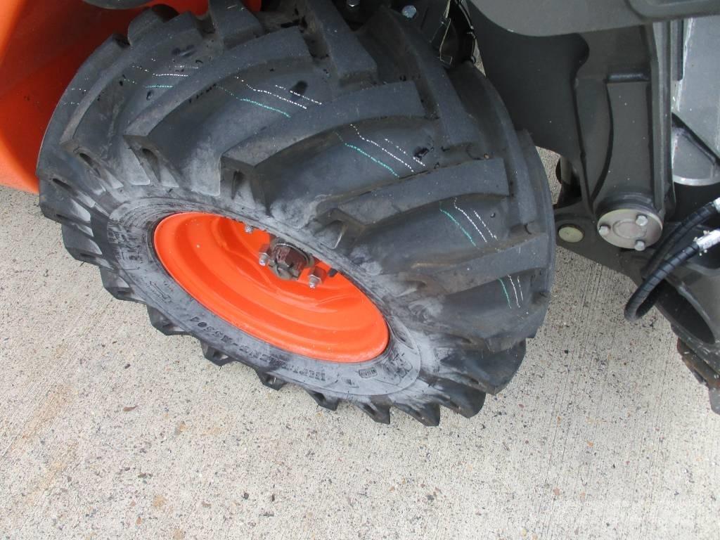 Ausa T144 H X4 (071) Teleskooplaadurid