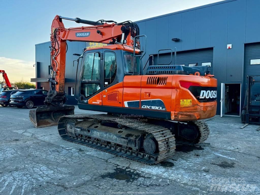 Doosan DX 180 LC Roomikekskavaatorid