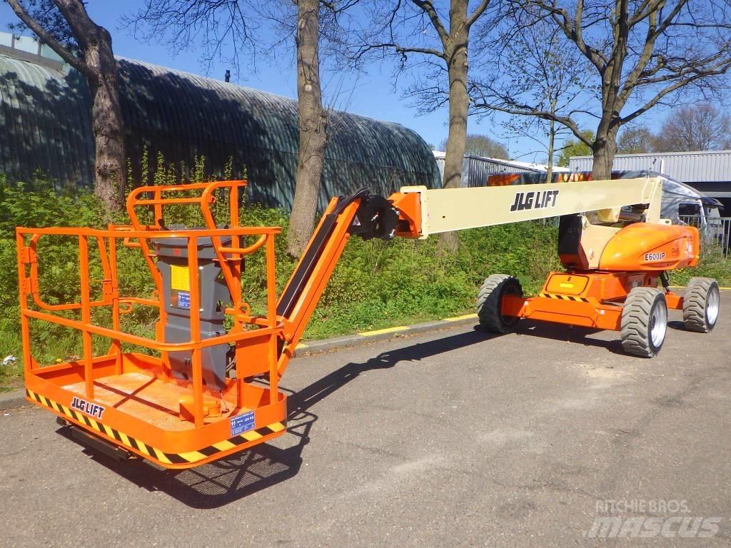 JLG E600JP Teleskoop poomtõstukid