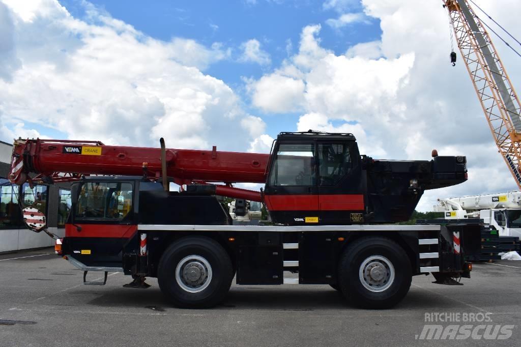 Liebherr LTM 1030-2 Maastikutõstukid