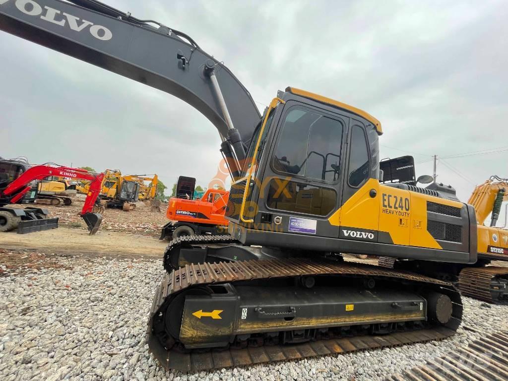 Volvo EC 240 BL Roomikekskavaatorid