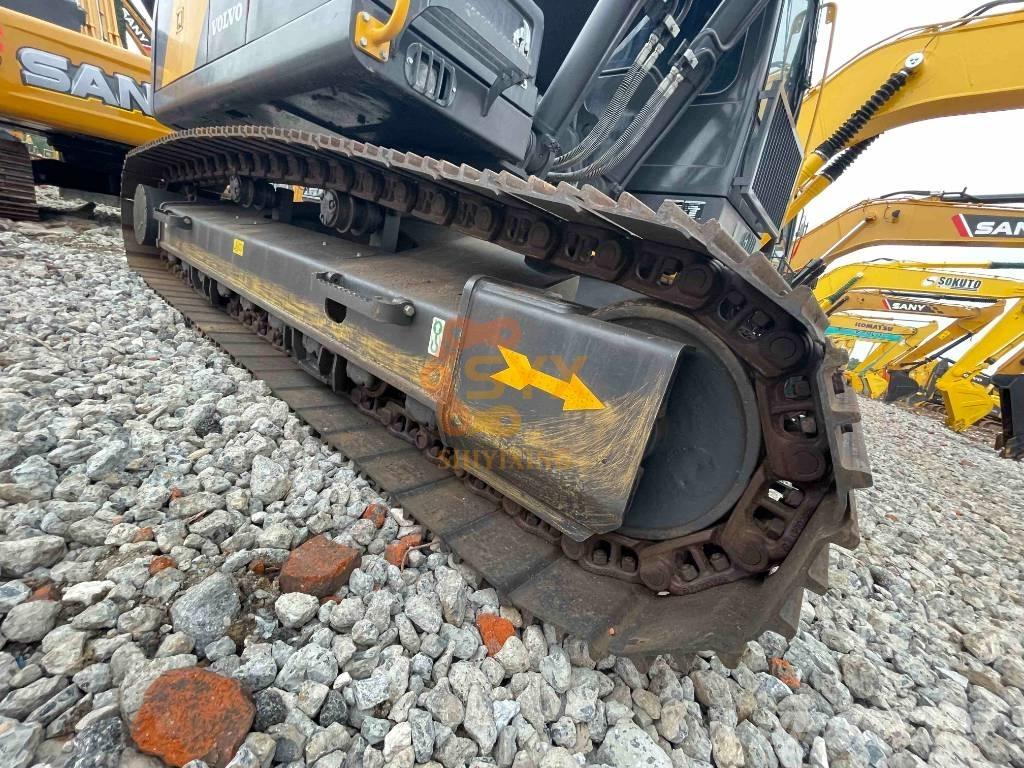 Volvo EC 240 BL Roomikekskavaatorid