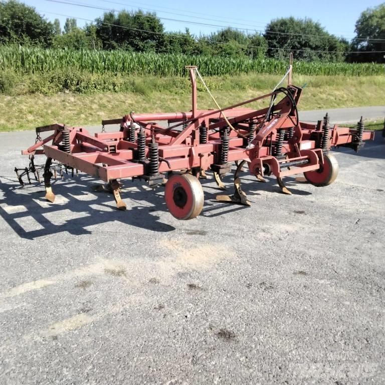 Quivogne CH13V Kultivaatorid